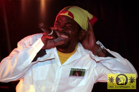 MacoRas (NGR) with The Yard Vibes Crew - Grassimuseum, Leipzig - 13. Juni 2009 (10).jpg
